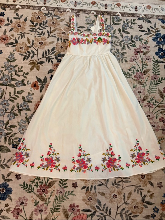Mabel Dresses & Skirts - White Maxi Dress with Multicolor Floral Embroidery